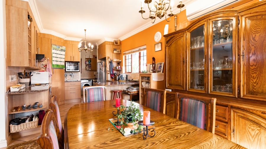 4 Bedroom Property for Sale in The Coves North West